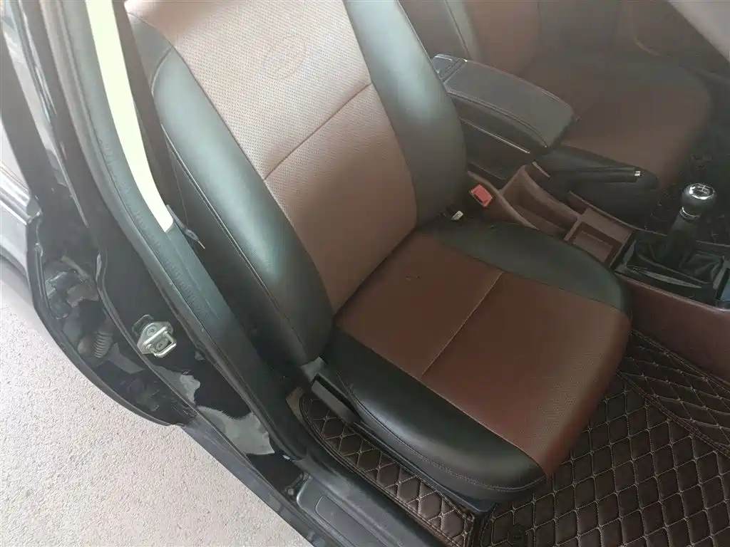 BYD F3 2012 Energy-saving Edition 1.5L Manual Comfort фото 25