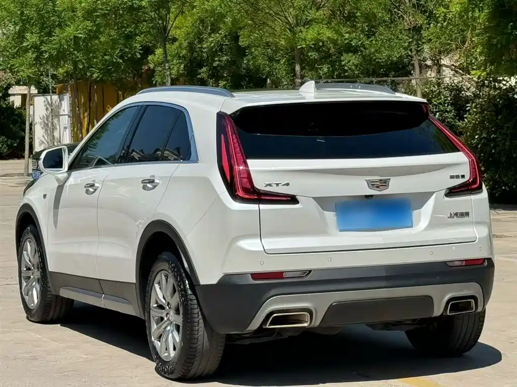 Cadillac XT4 2020 Facelift 28T 2WD Leading фото 4