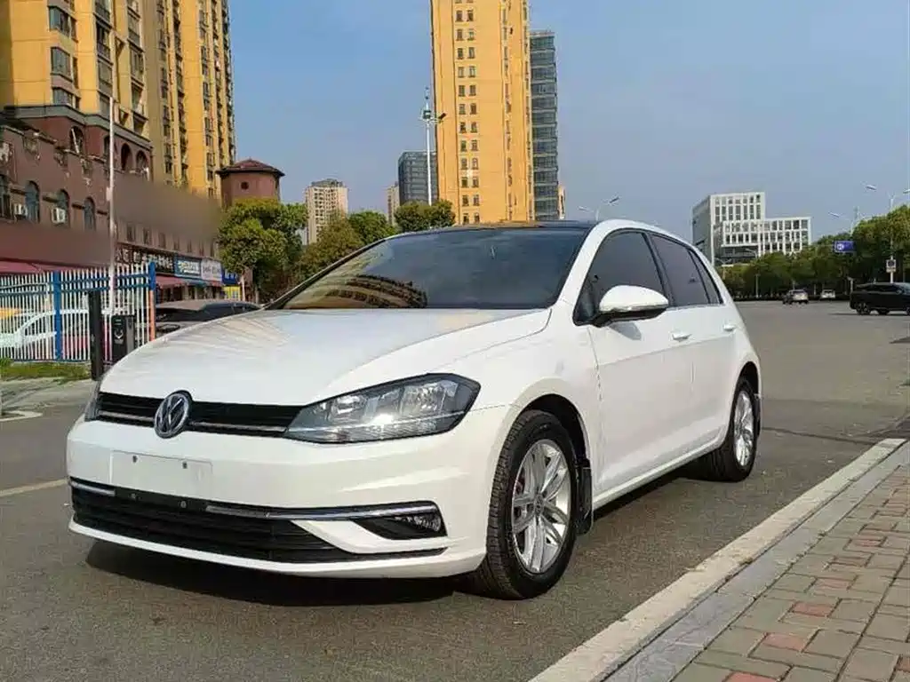 Volkswagen Golf 2019 280TSI DSG Comfort (China V) фото 2