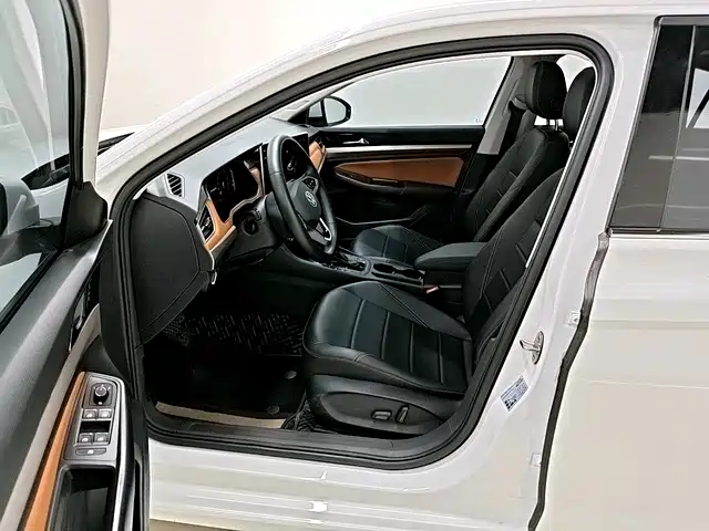 Volkswagen Bora 2023 200TSI DSG Smart PRO Edition фото 11