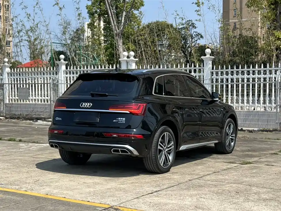 Audi Q5L 2022 Facelift 40T Luxury Dynamic фото 7
