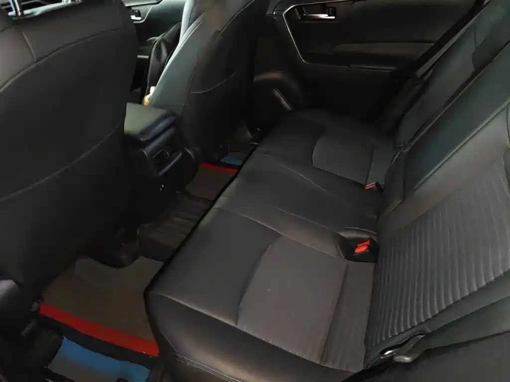 Toyota Wildlander 2020 2.0L CVT 2WD Tech Edition фото 17