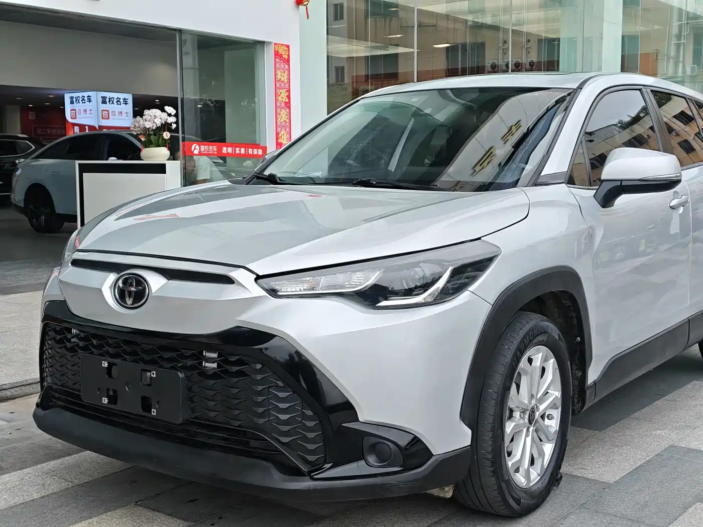 Toyota Frontlander 2022 2.0L CVT Leading Edition фото 6