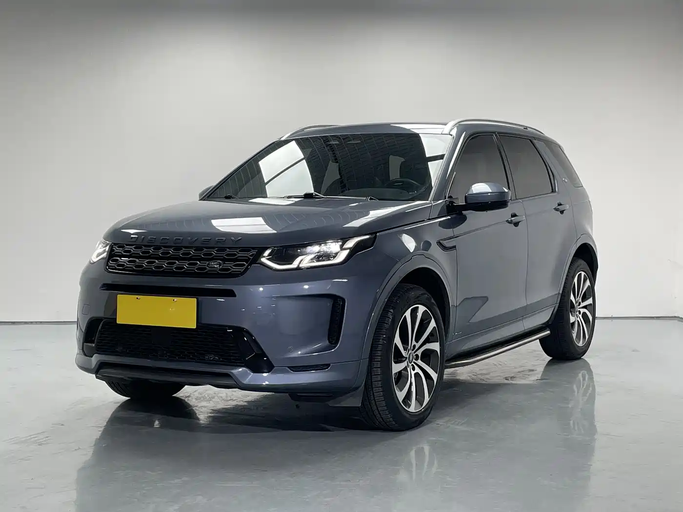 Land Rover Discovery Sport 2022 Model 249PS R-Dynamic S Performance Edition 5-Seater