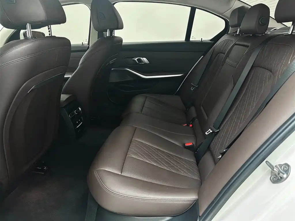 BMW 3 Series 2023 320Li M Sport Package фото 22