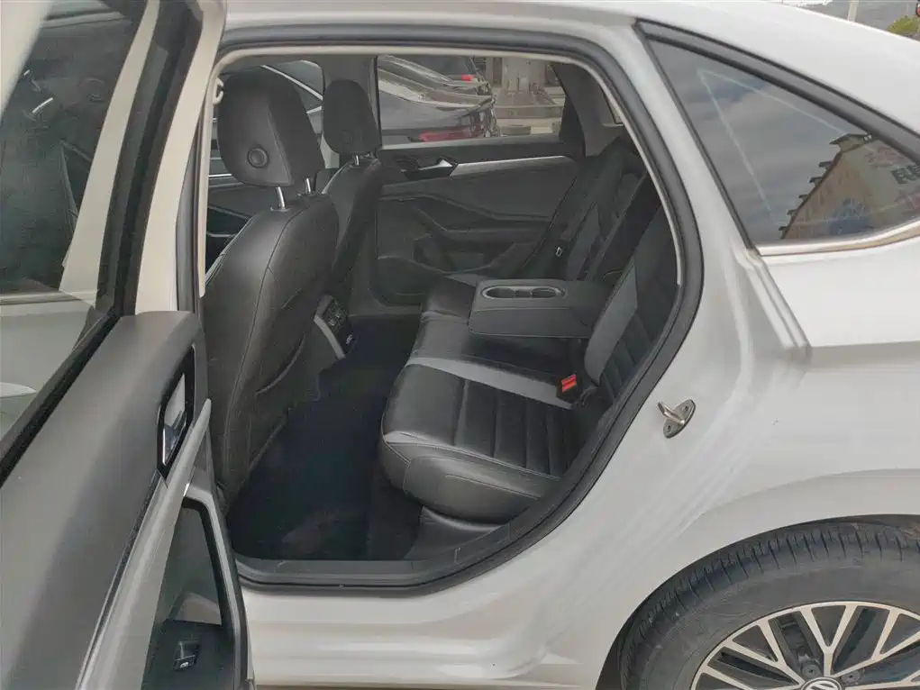 Volkswagen Sagitar 2019 200TSI DSG Comfort Edition China VI фото 17