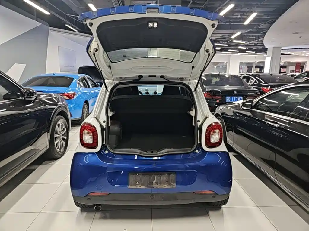smart forfour 2017 2016 0.9T 66kW Ultimate Edition