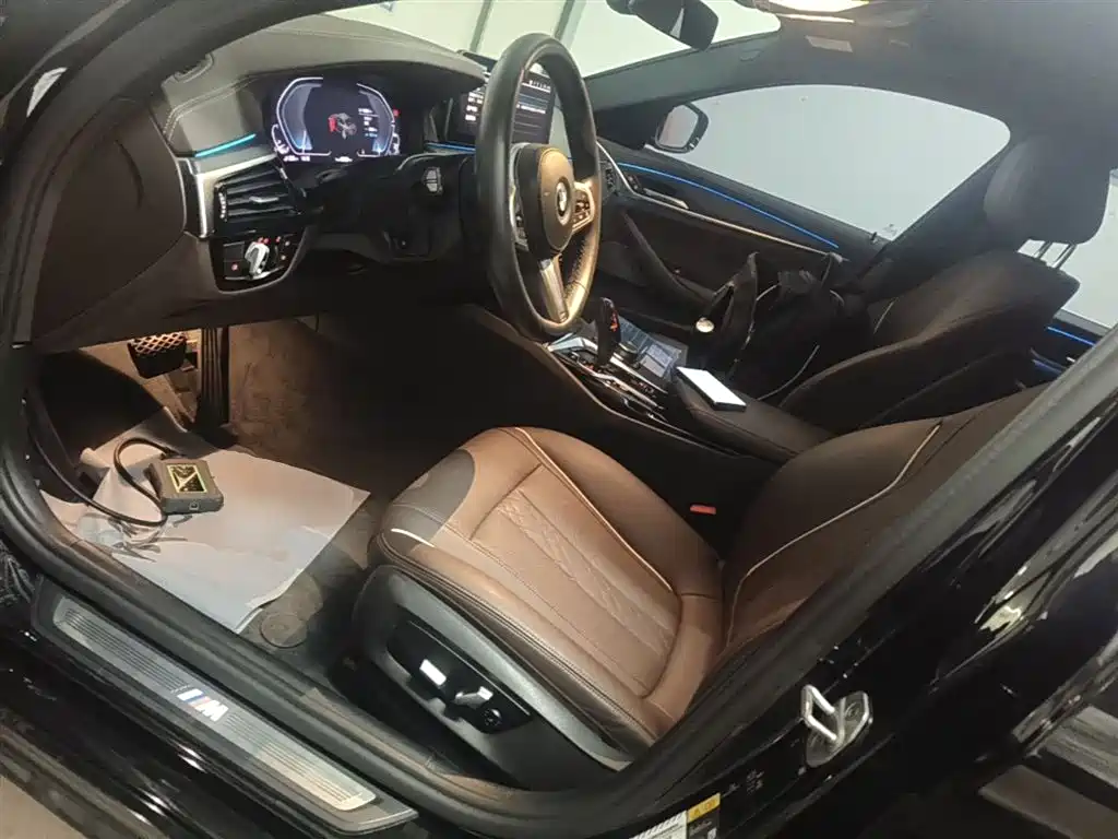 BMW 5 Series New Energy 2022 Facelift 535Le M Sport Package фото 15
