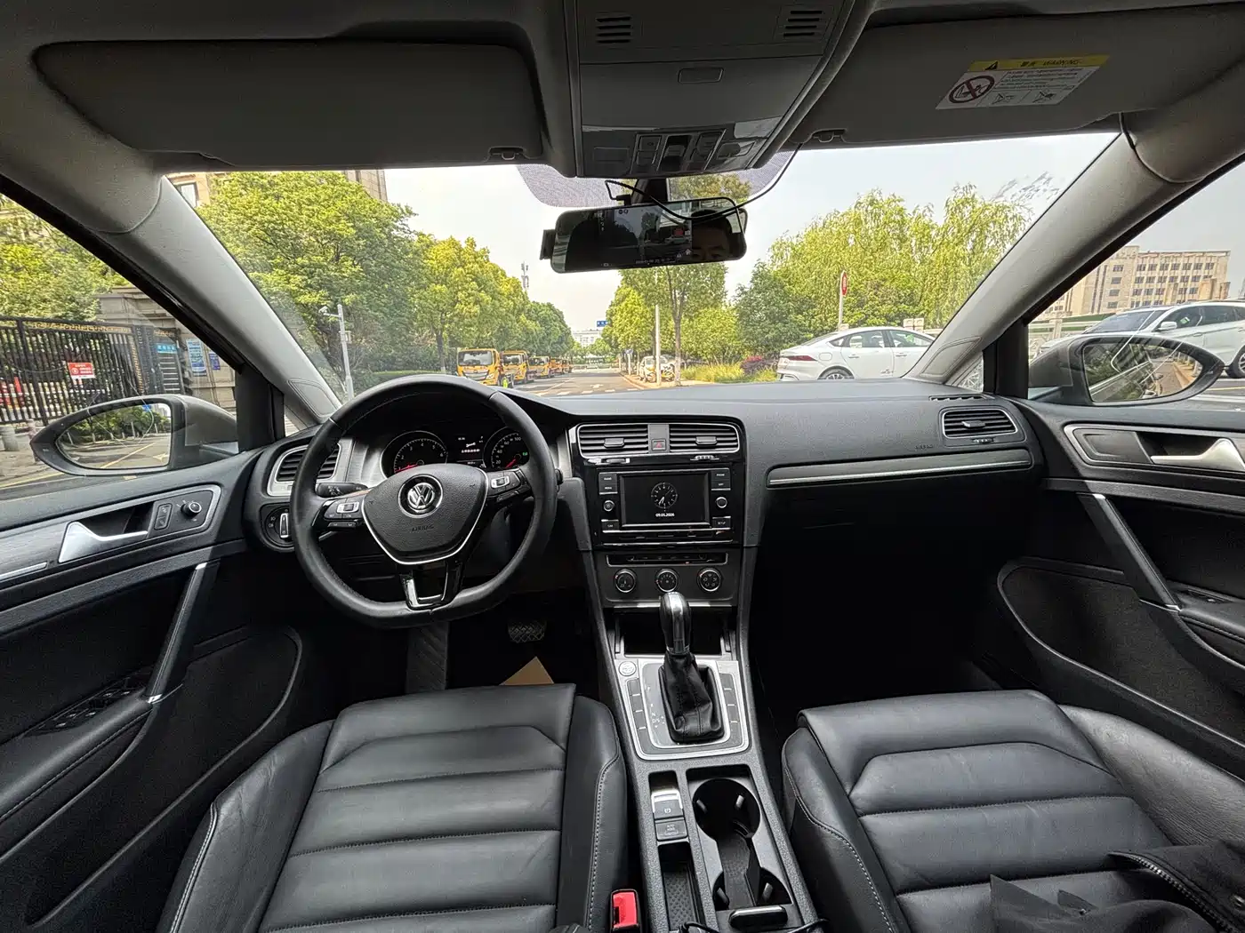 Volkswagen Golf 2016 230TSI Automatic Luxury фото 6