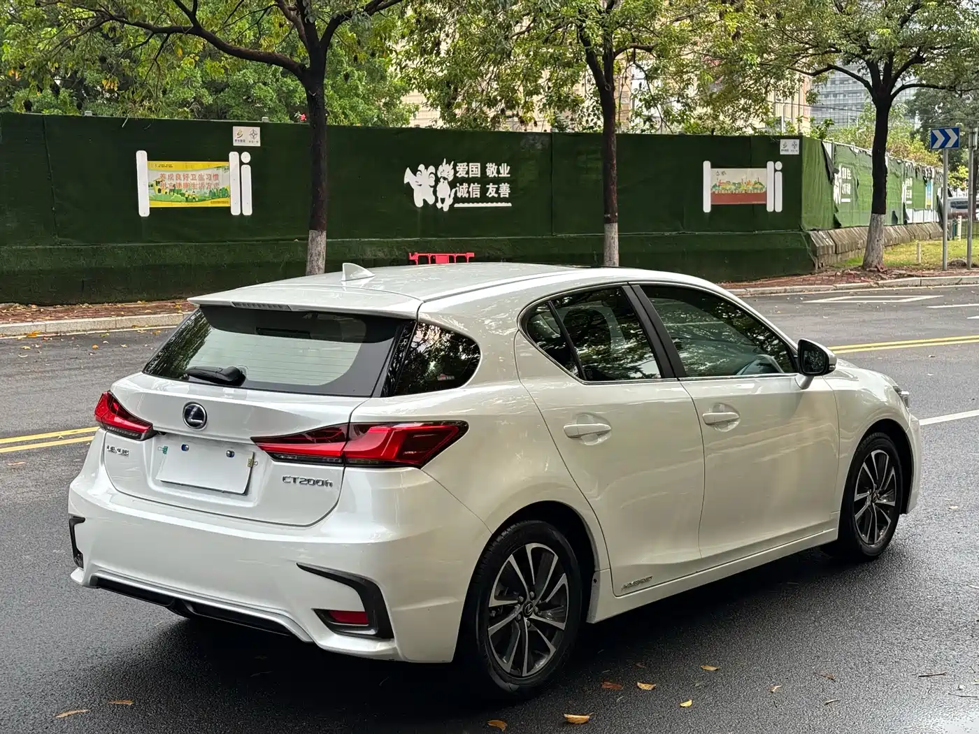 Lexus CT 2017 CT200h Comfort (Single Color, China V) фото 28