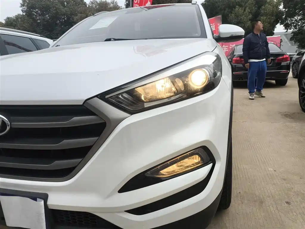 Hyundai Tucson 2015 1.6T Dual Clutch 2WD Smart фото 18