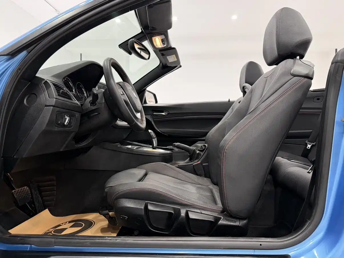 BMW 2 Series (Import) 2018 220i Convertible Coupe Sport Design Package фото 10
