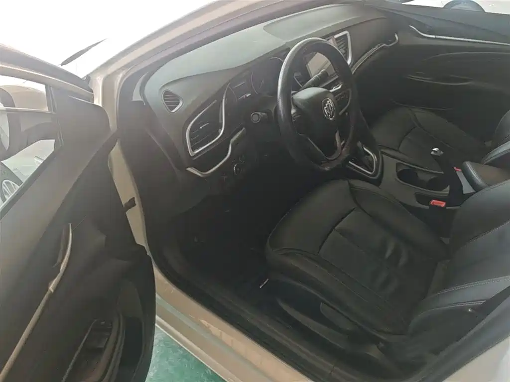Buick Excelle 2016 Model 15N Automatic Luxury фото 16