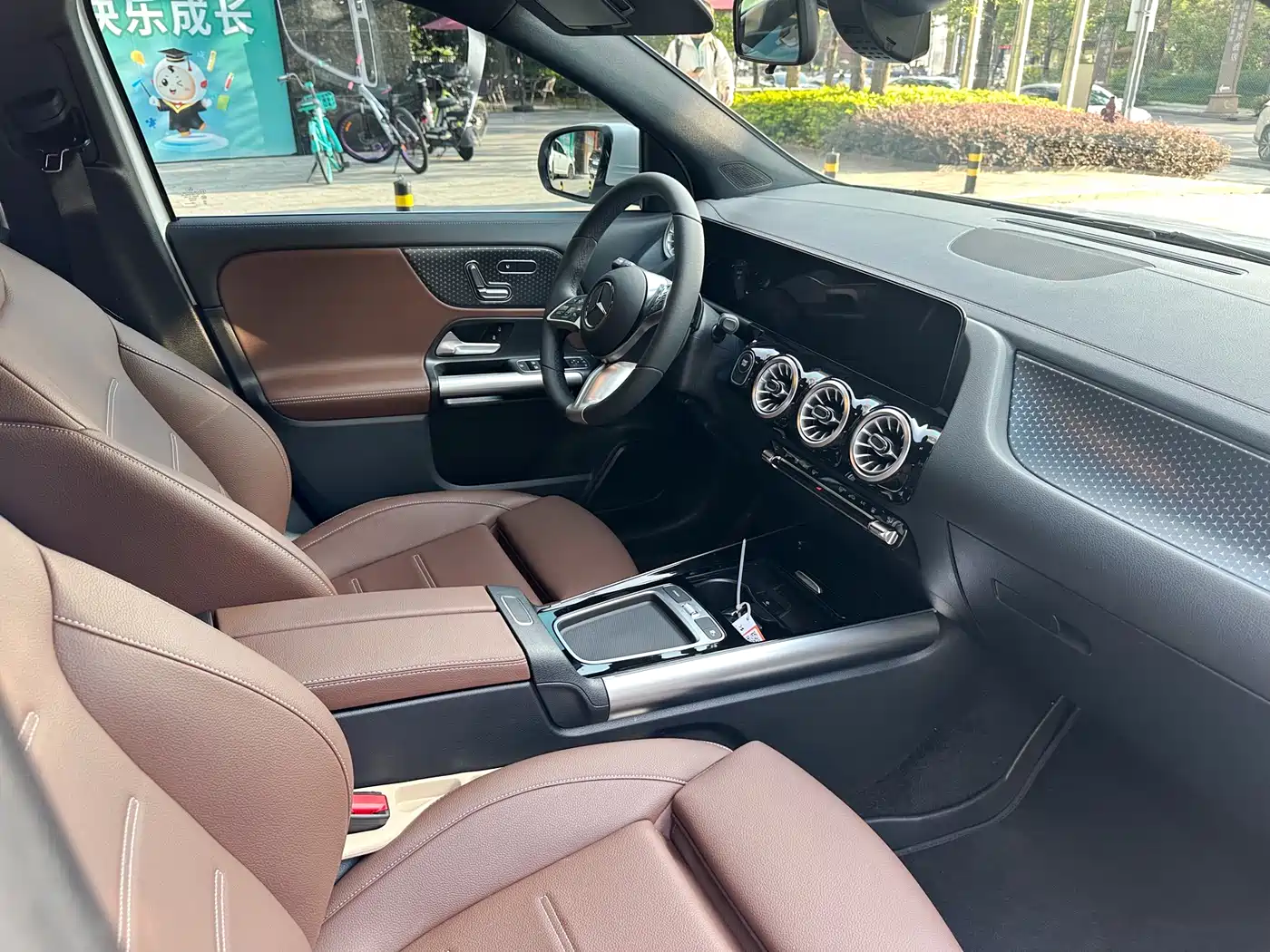 Mercedes-Benz EQA 2025 EQA 260 фото 15
