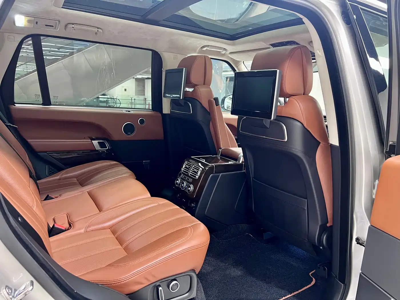 Land Rover Range Rover 2016 5.0 SC V8 AB Ultimate Autobiography LWB фото 14