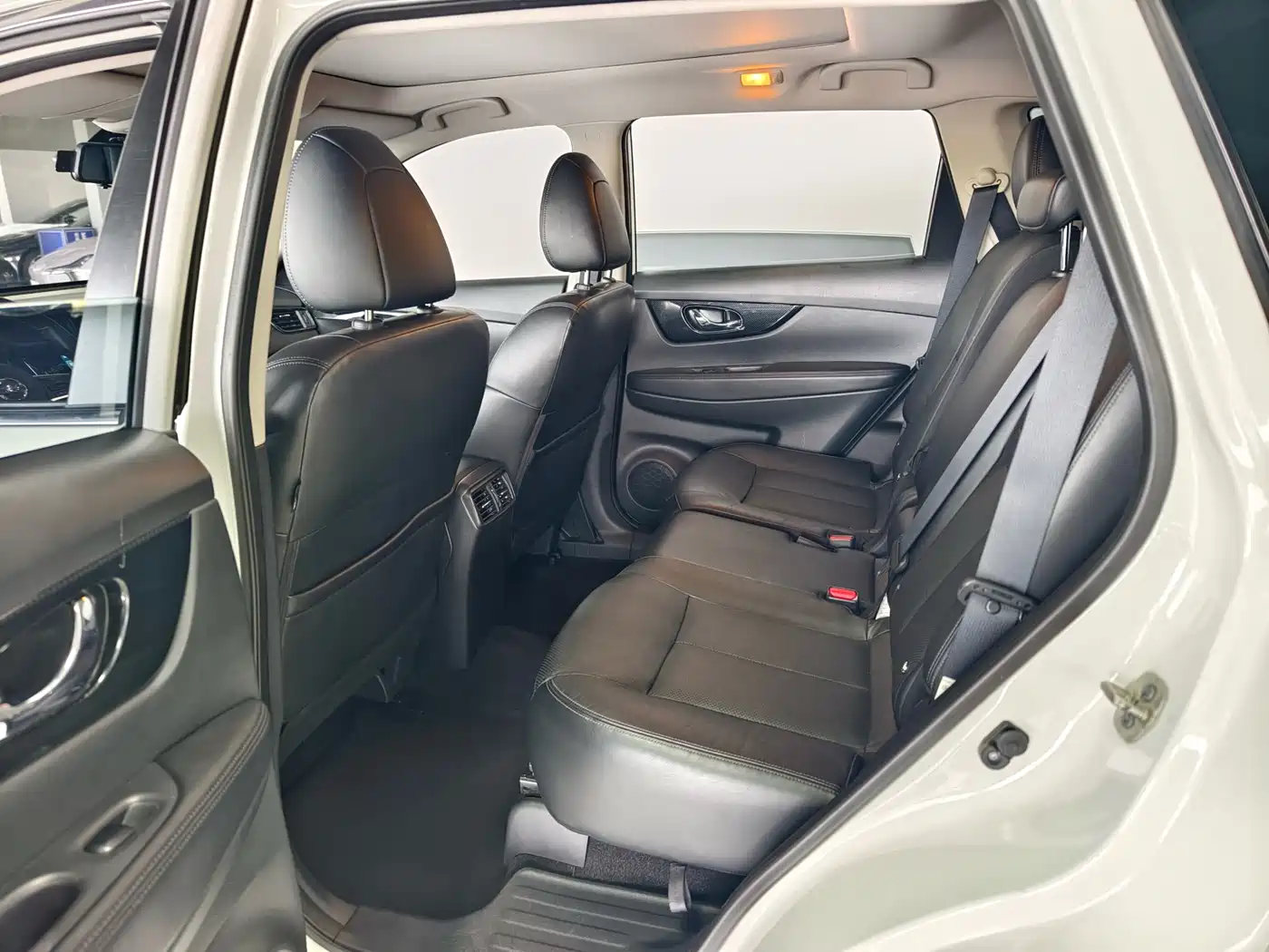 Фото 7 - Nissan X-Trail