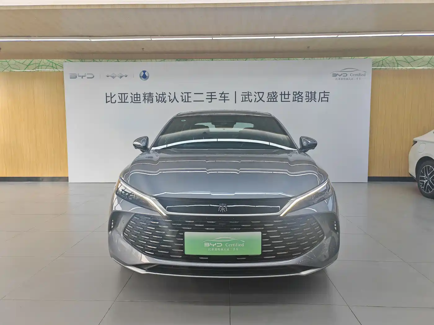 BYD Qin L 2025 DM-i Smart Drive Edition 120KM Leading фото 2