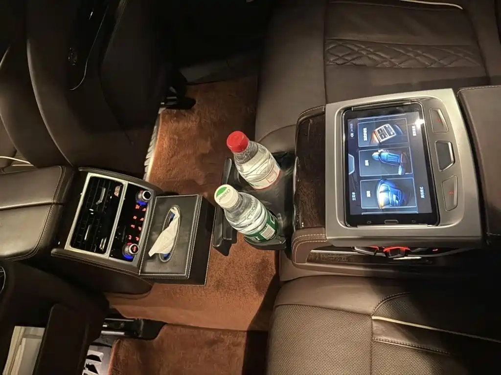 BMW 7 Series 2017 740Li xDrive Luxury Edition фото 6