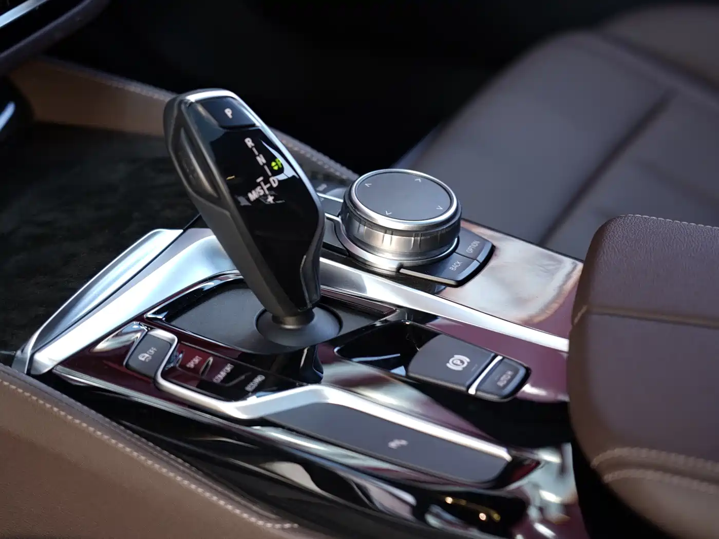 BMW 5 Series 2019 Facelift 525Li M Sport Package фото 14