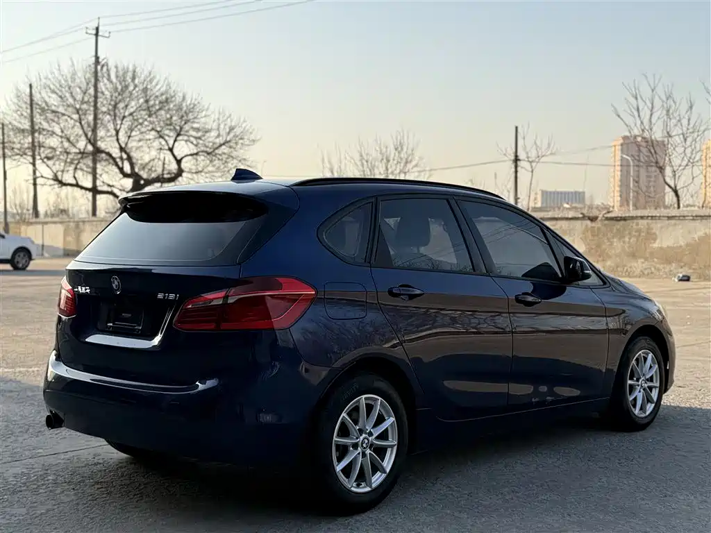 BMW 2 Series Touring 2016 218i Fashion Model фото 13