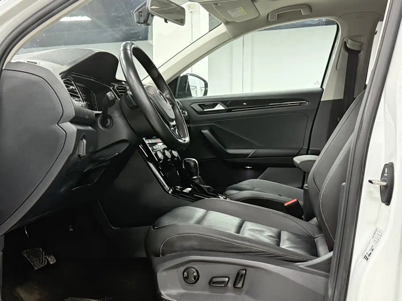 Volkswagen T-ROC 2022 280TSI DSG 2WD Comfort PLUS фото 17