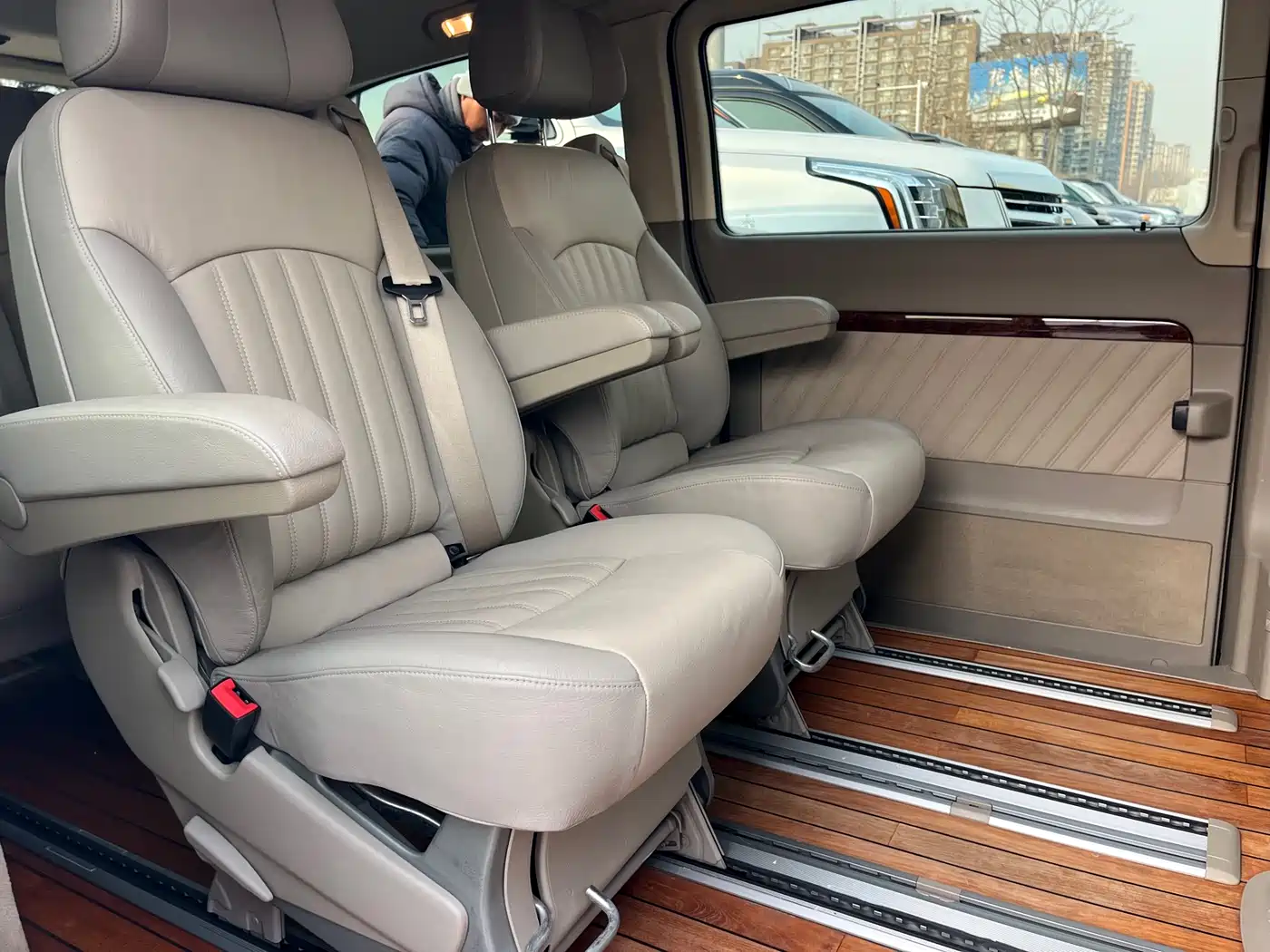 Mercedes-Benz Viano 2013 3.0L Comfort Edition фото 7