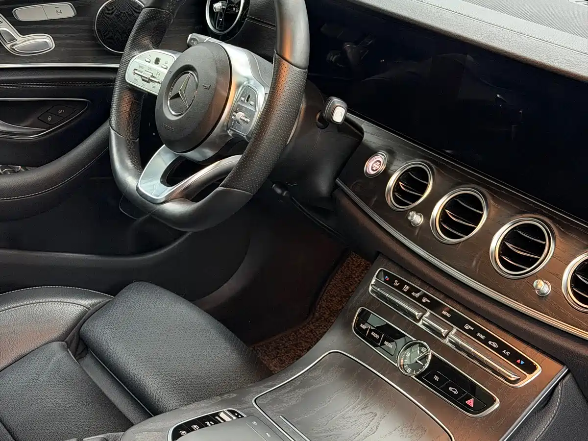 Mercedes-Benz E-Class 2019 E 260 L Sport фото 18