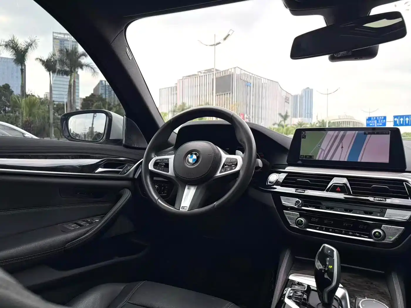 BMW 5 Series 2020 530Li Leading M Sport Package фото 11