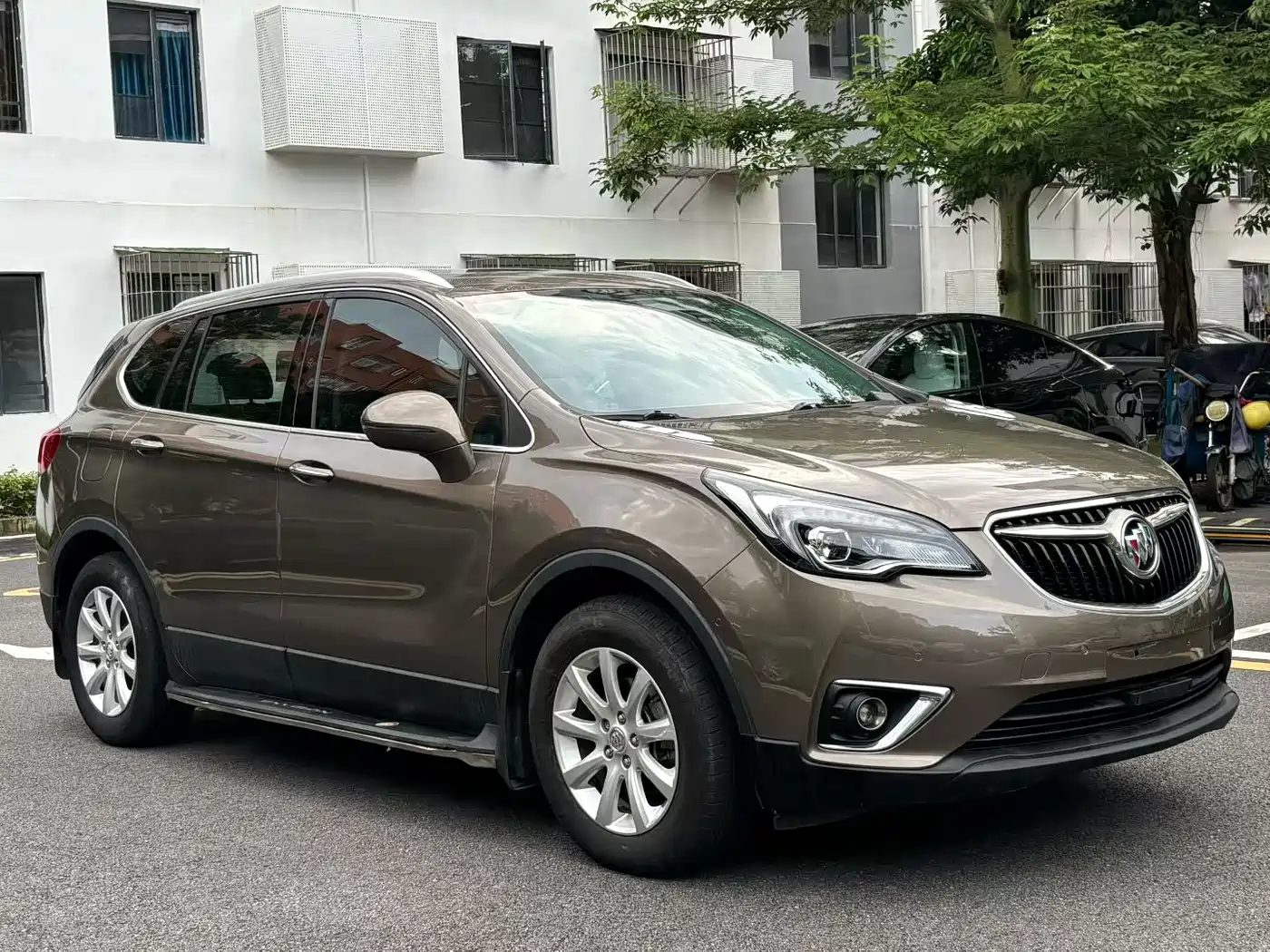 صورة 2 - Buick Envision Plus