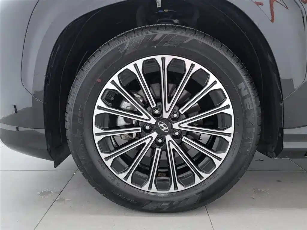 Hyundai Kustu 2024 270TGDi LUX Premium Edition фото 17