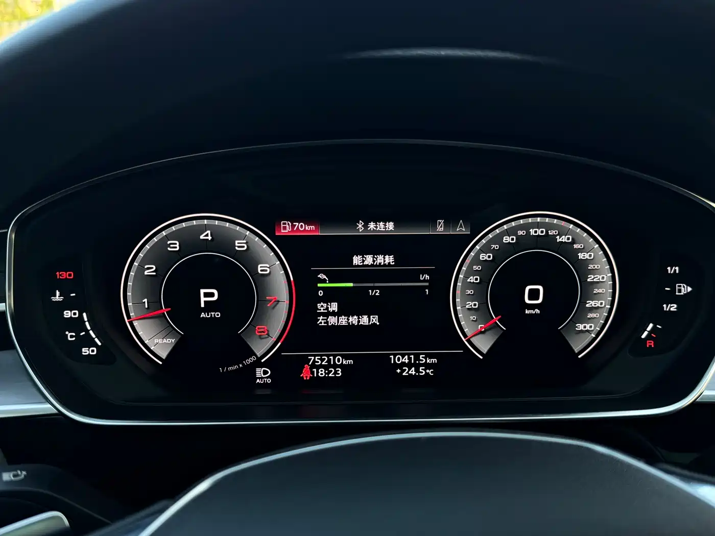 Audi A8 2022 A8L 50 TFSI quattro Comfort Collector's Edition фото 17