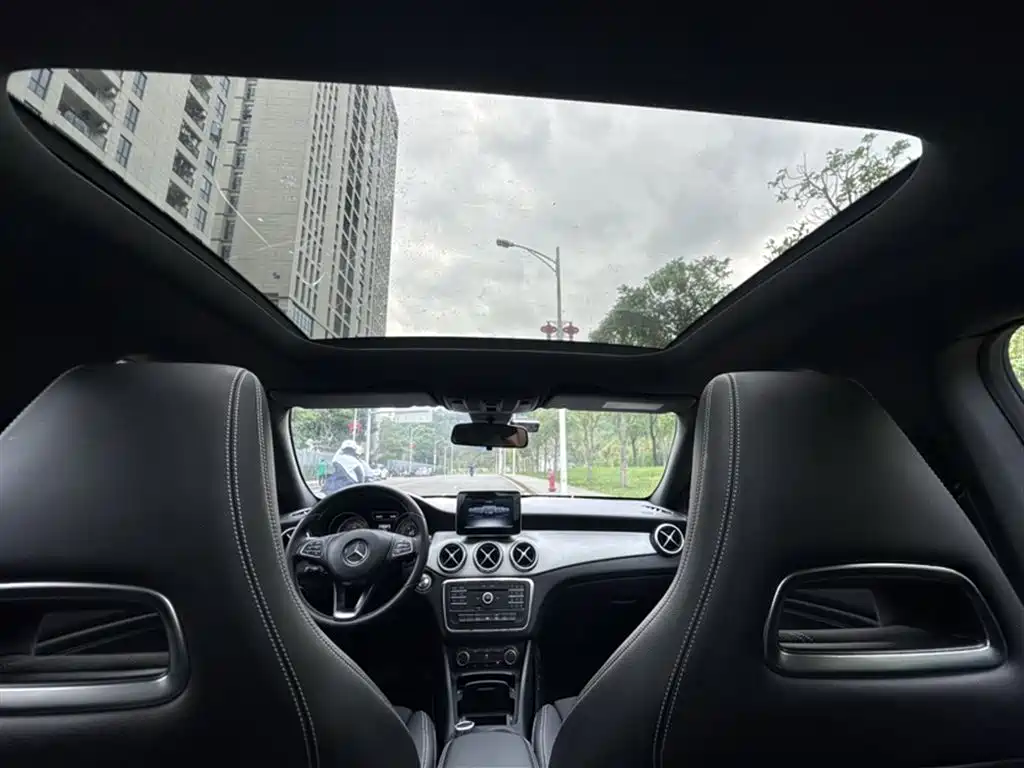 Mercedes-Benz CLA (Import) 2016 Facelift CLA 200 Sport фото 9