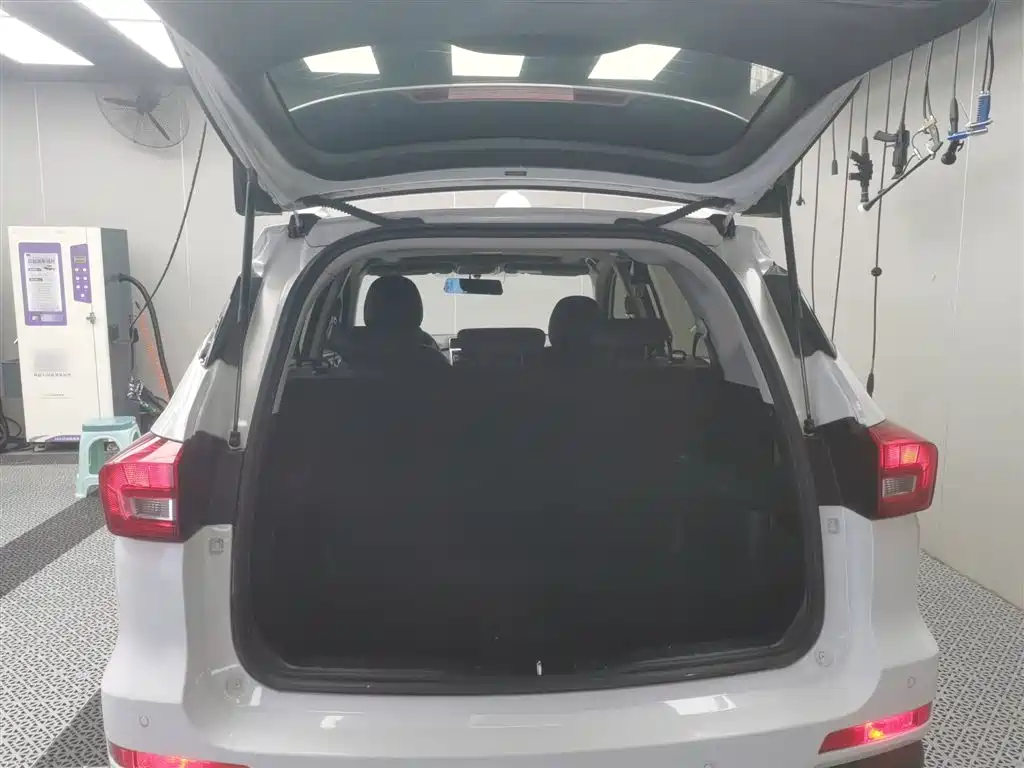 Haval M6 2018 1.5T Manual 2WD Elite фото 15