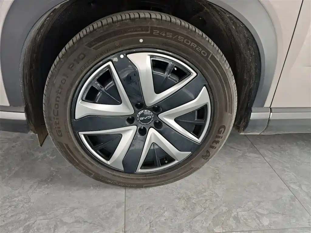 BYD Hai Shi 07 DM-i 2025 150 Pilot+ Edition фото 23