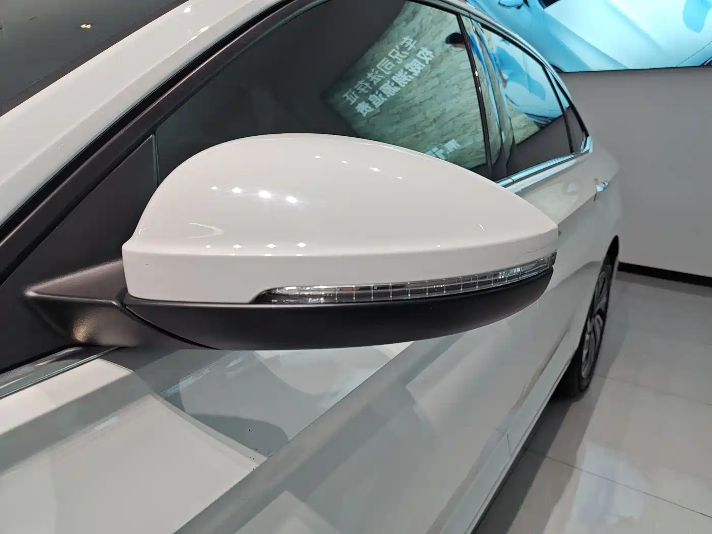 Volkswagen Sagitar 2021 280TSI DSG Surpassing Edition фото 23