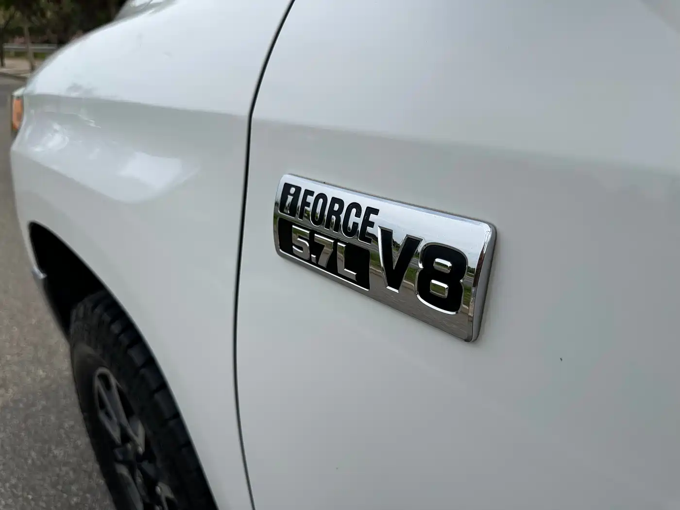Toyota Tundra 2014 5.7L 1794 Edition фото 10
