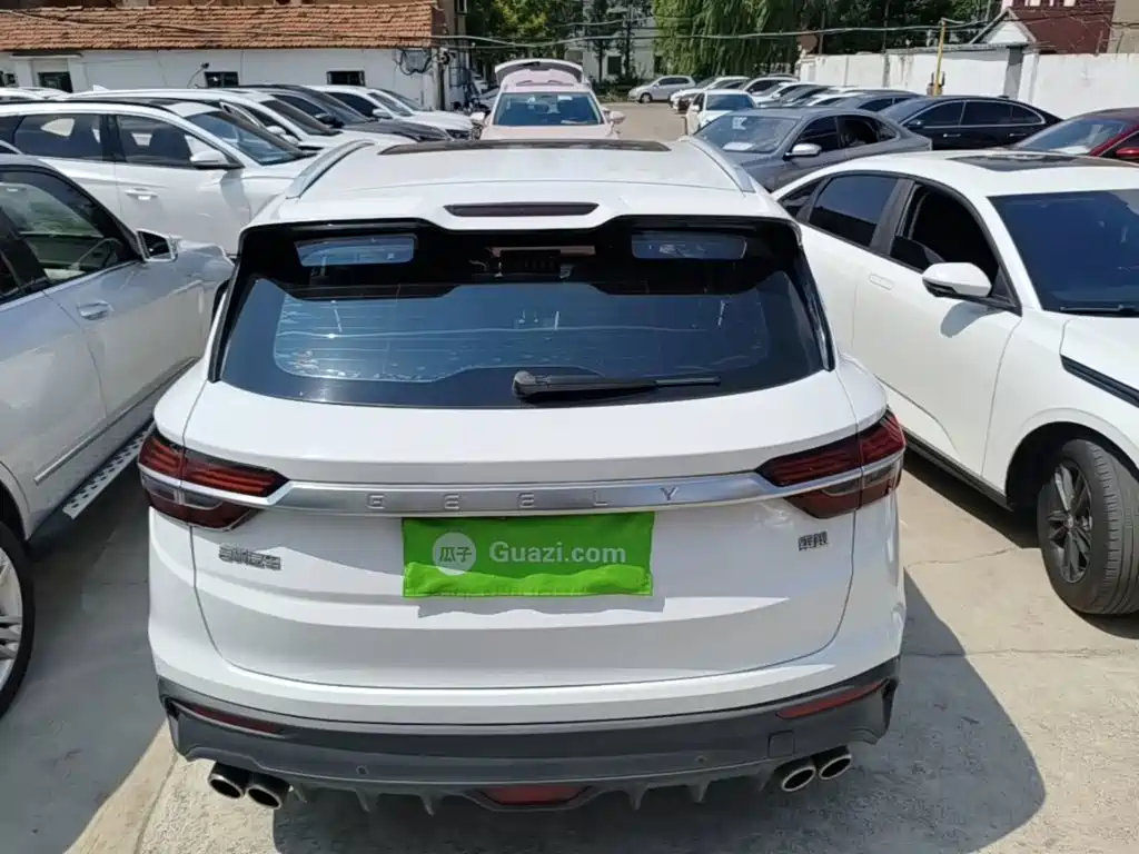 Фото 6 - Geely Coolray