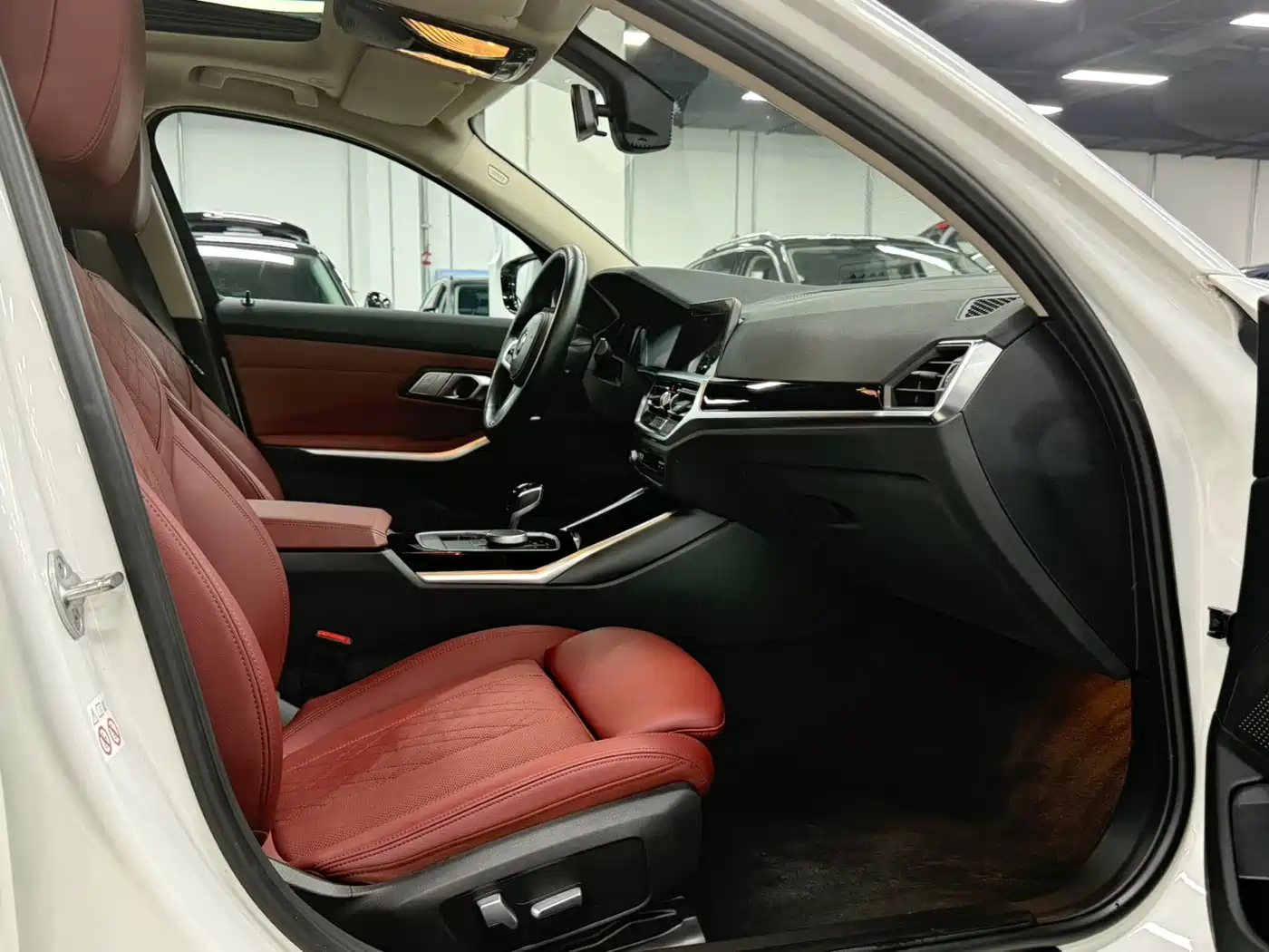 BMW 3 Series 2022 320i Sport Package фото 19