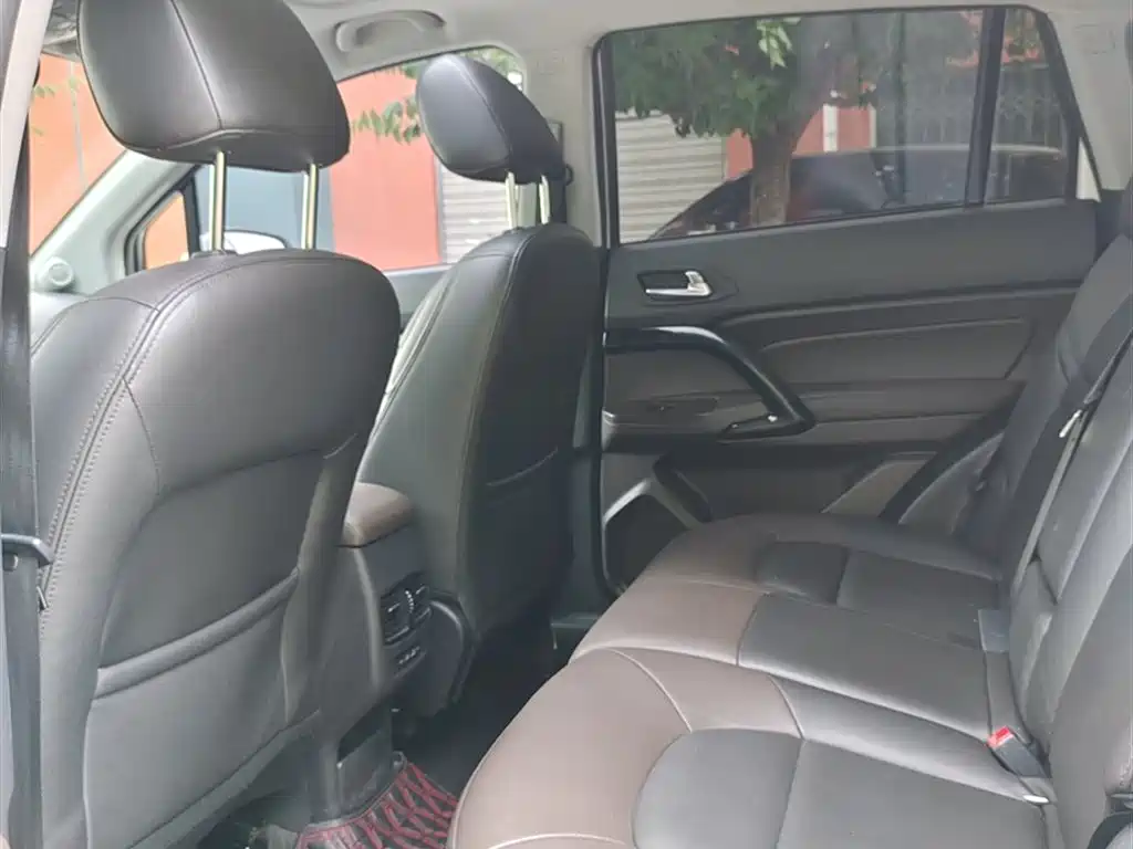 GAC Trumpchi Trumpchi GS4 2017 235T Automatic 2WD Luxury Smart Connected Edition фото 16