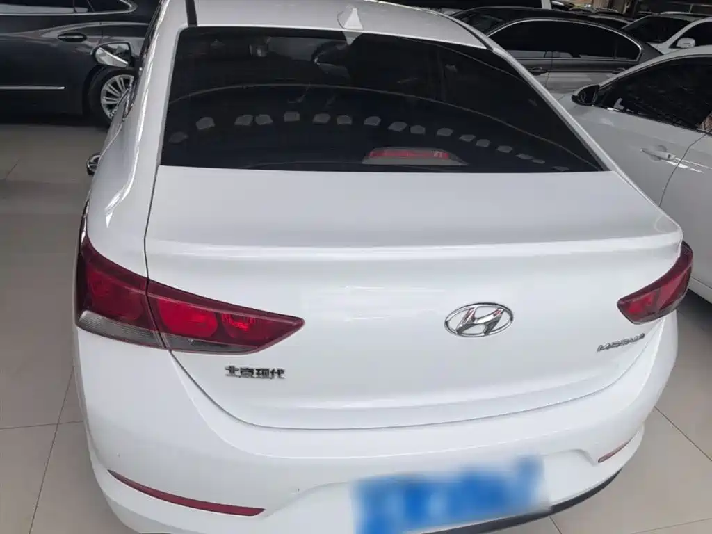 HYUNDAI ACCEPT