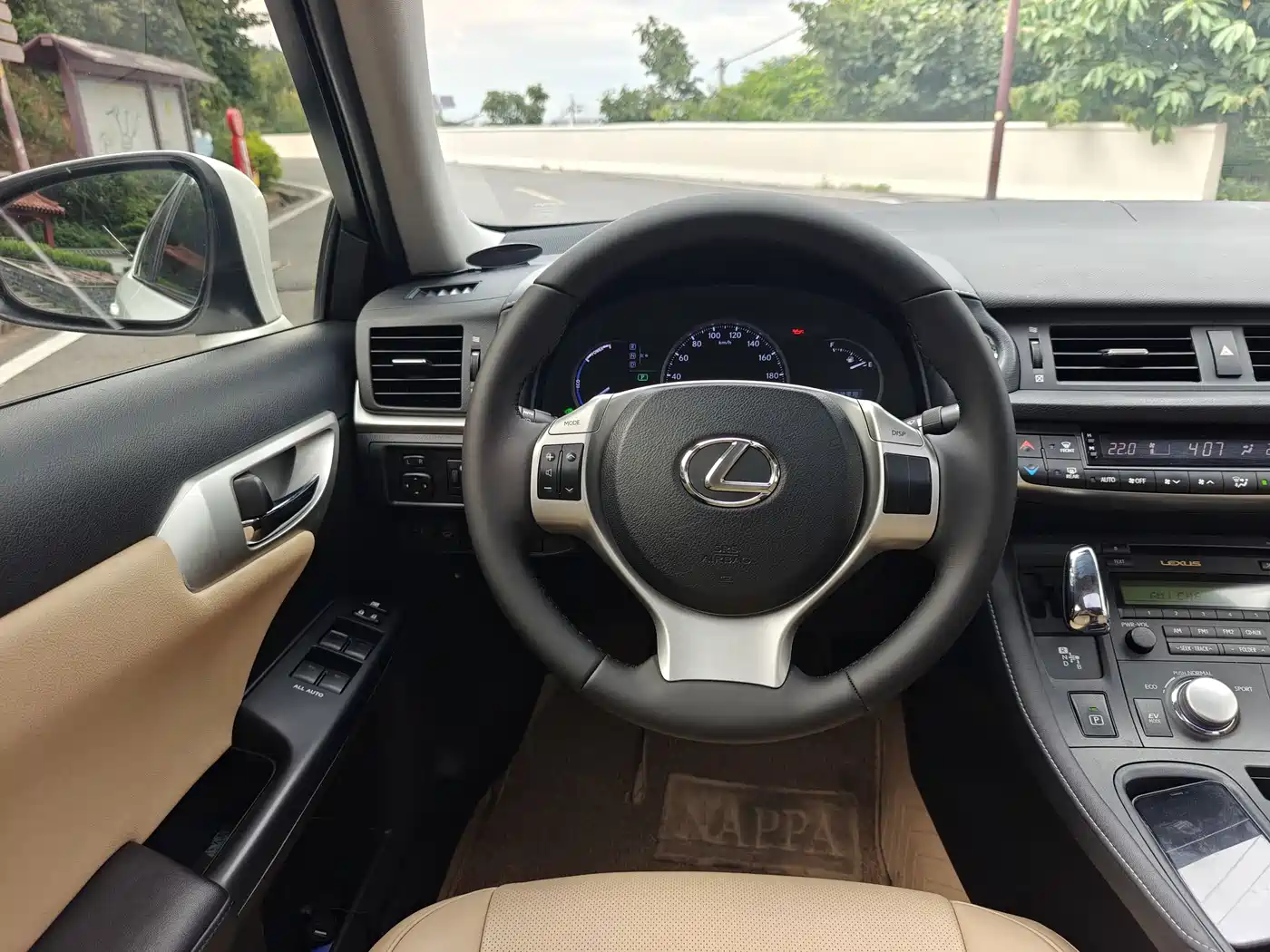 Lexus CT 2012 2012 CT200h Leading Edition