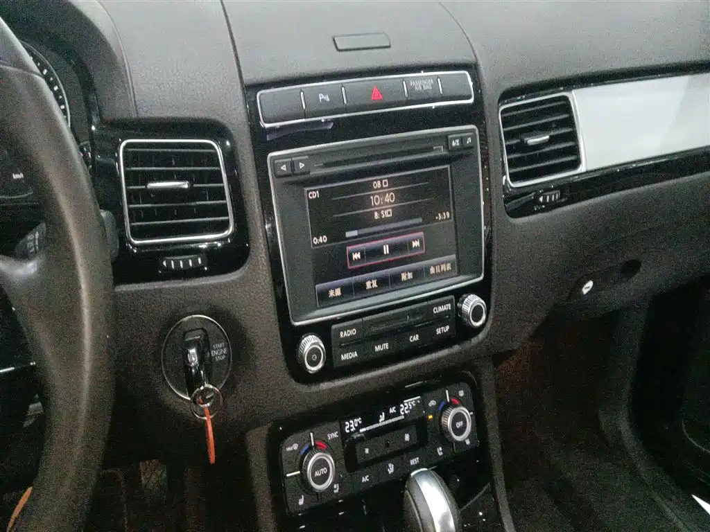 Volkswagen Touareg 2017 3.0TSI Explorer Edition фото 13
