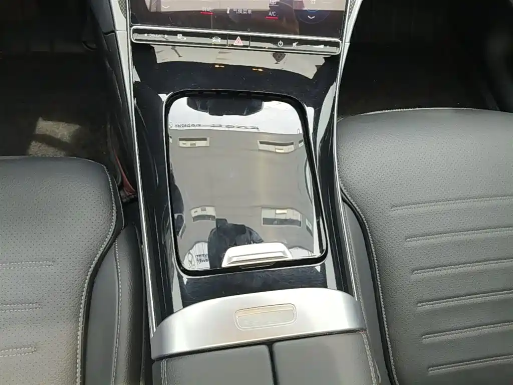 Mercedes-Benz C-Class 2023 Facelift C 200 L Sport Edition фото 14