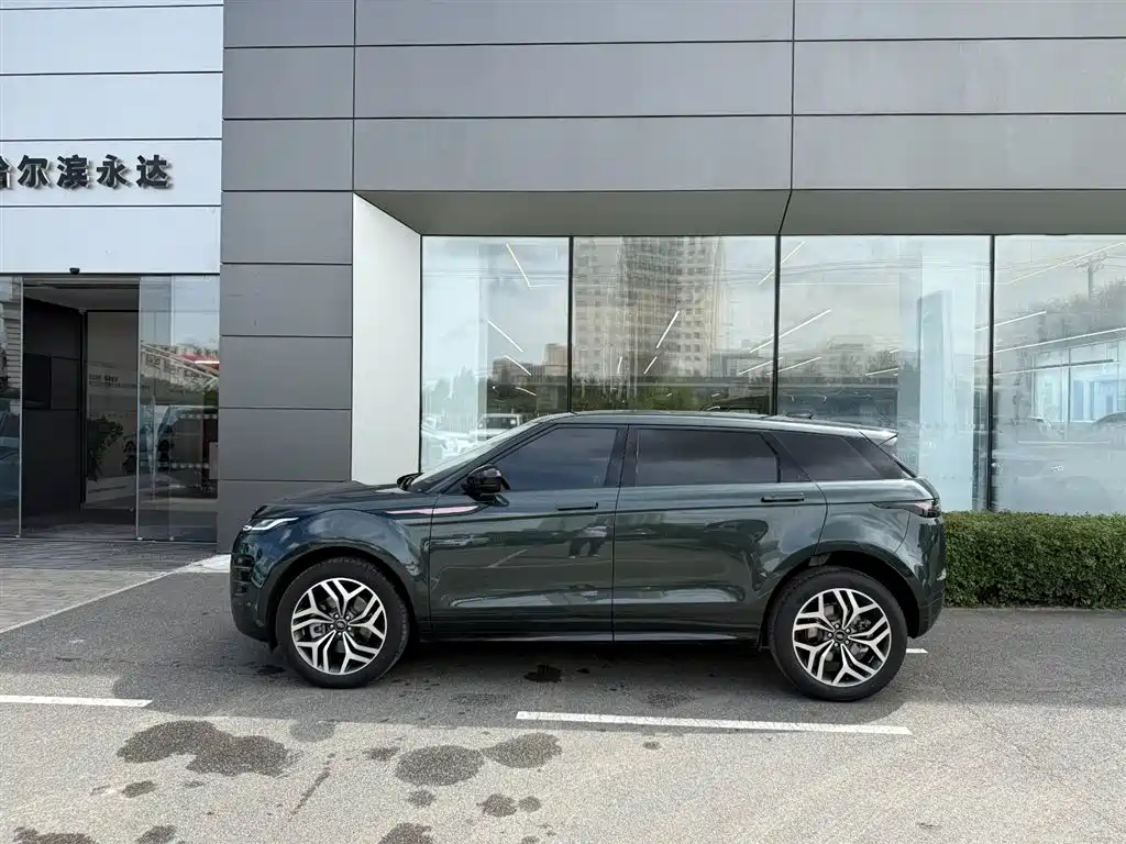 Land Rover Range Rover Evoque 2026 2026 Range Rover Evoque L SE