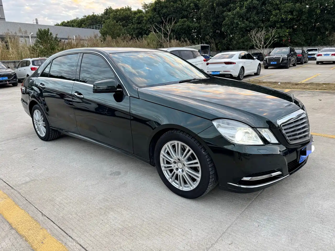 Mercedes-Benz E-Class 2012 E 300 L Fashion Luxury фото 3