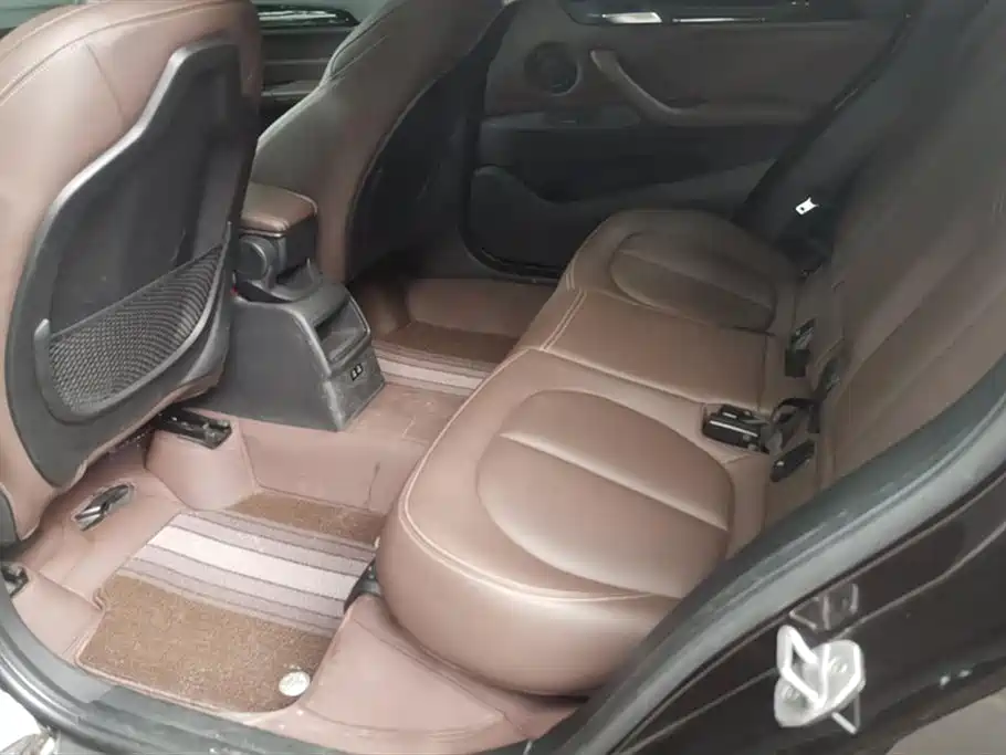 BMW X1 2020 sDrive20Li Fashion Model фото 11