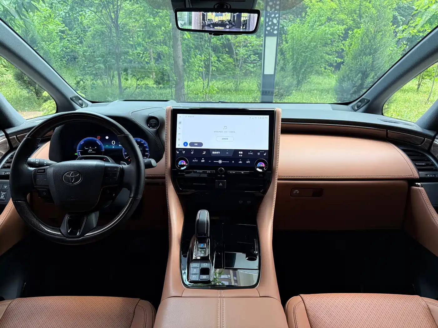 Toyota Alphard 2024 Hybrid 2.5L Ultimate Enjoyment Edition фото 12