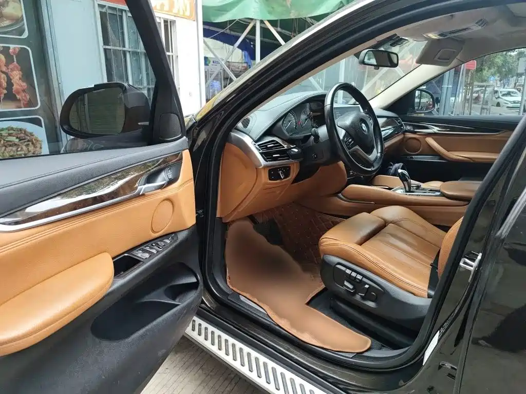 Фото 14 - BMW X6