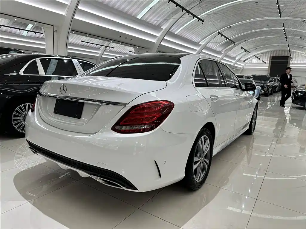 Mercedes-Benz C-Class 2018 C 200 L Sport Edition фото 18