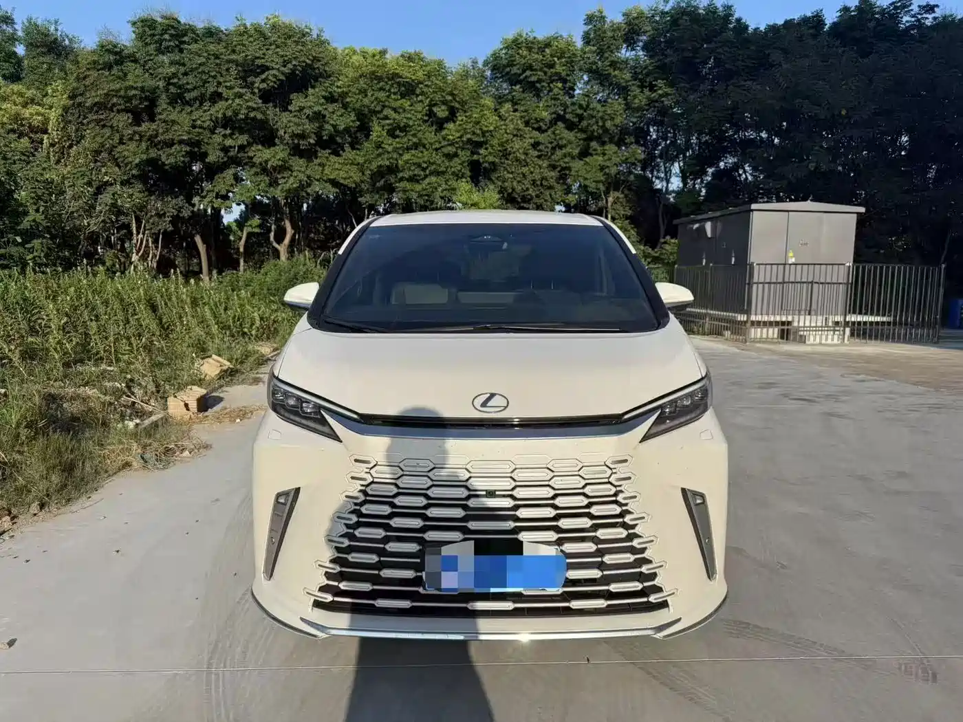 Lexus LM 2025 2023 500h 6-Seater Prestige Edition